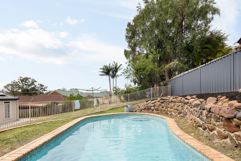 Photo - 28 Gilford Crescent, Albany Creek QLD 4035 - Image 9