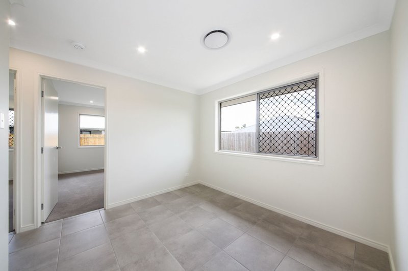 Photo - 28 Girramay Street, Yarrabilba QLD 4207 - Image 7