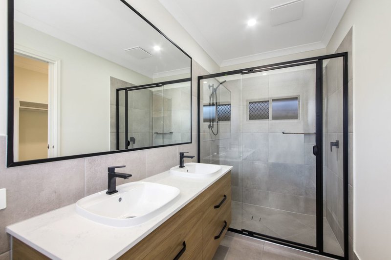 Photo - 28 Girramay Street, Yarrabilba QLD 4207 - Image 8