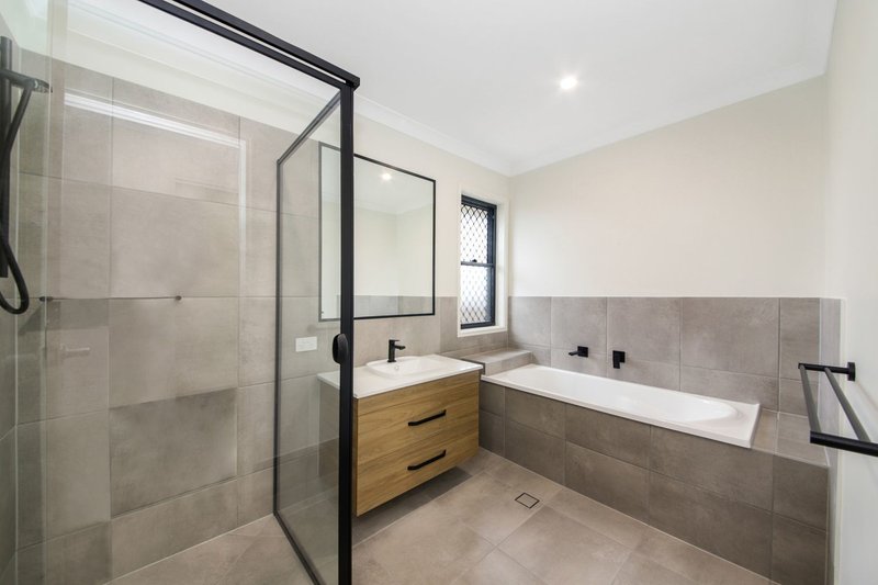 Photo - 28 Girramay Street, Yarrabilba QLD 4207 - Image 9