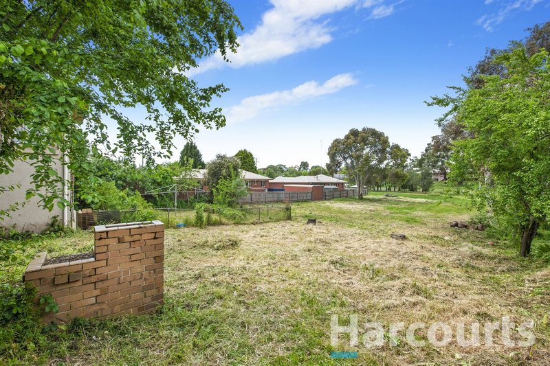 Photo - 28 Glazebrook Street, Ballarat East VIC 3350 - Image 16