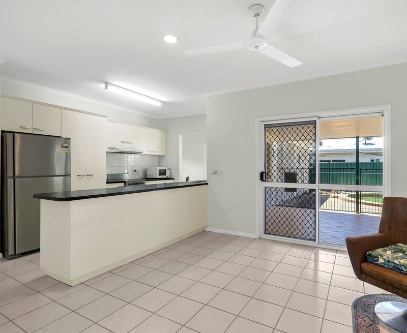 Photo - 28 Golden Grove Drive, Bentley Park QLD 4869 - Image 7