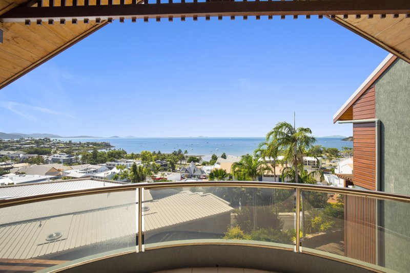 Photo - 2/8 Golden Orchid Drive, Airlie Beach QLD 4802 - Image 14