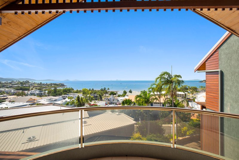 Photo - 2/8 Golden Orchid Drive, Airlie Beach QLD 4802 - Image 14