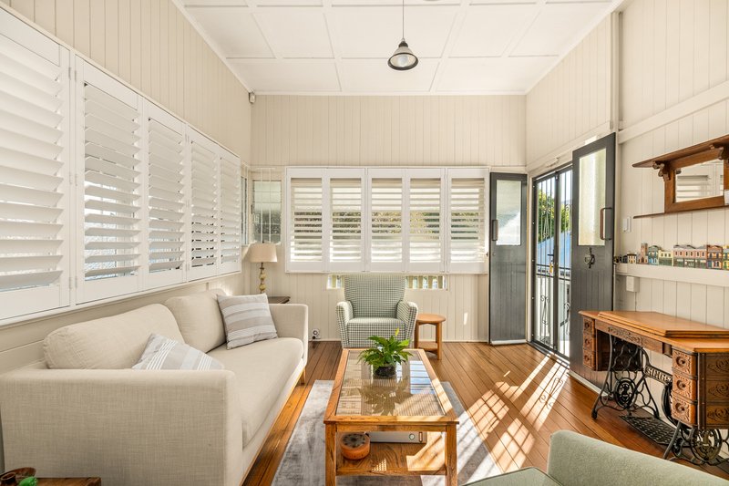 Photo - 28 Gordon Street, Gordon Park QLD 4031 - Image 2