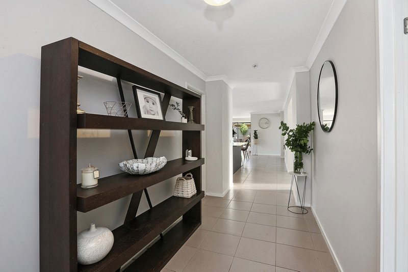 Photo - 28 Grand Lakes Way, Lara VIC 3212 - Image 3