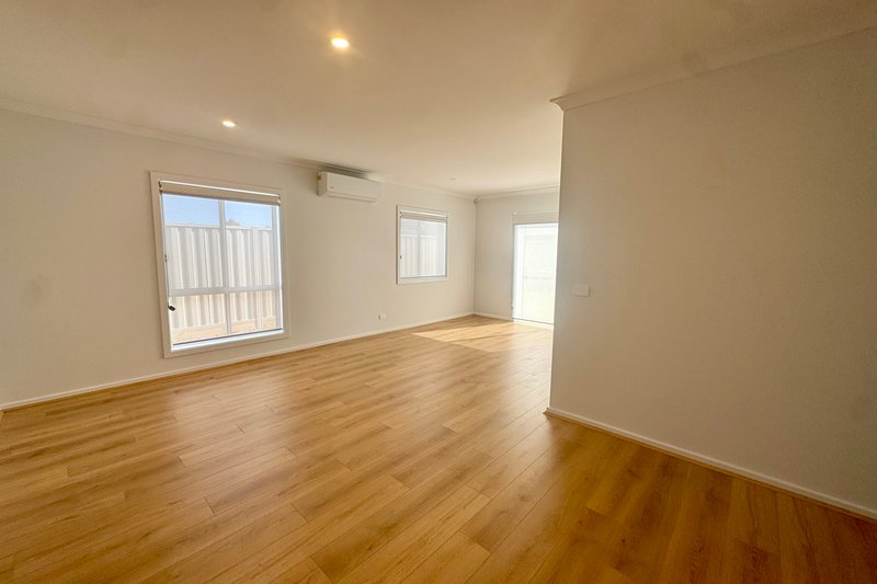 Photo - 28 Grasso Drive, Cobram VIC 3644 - Image 4