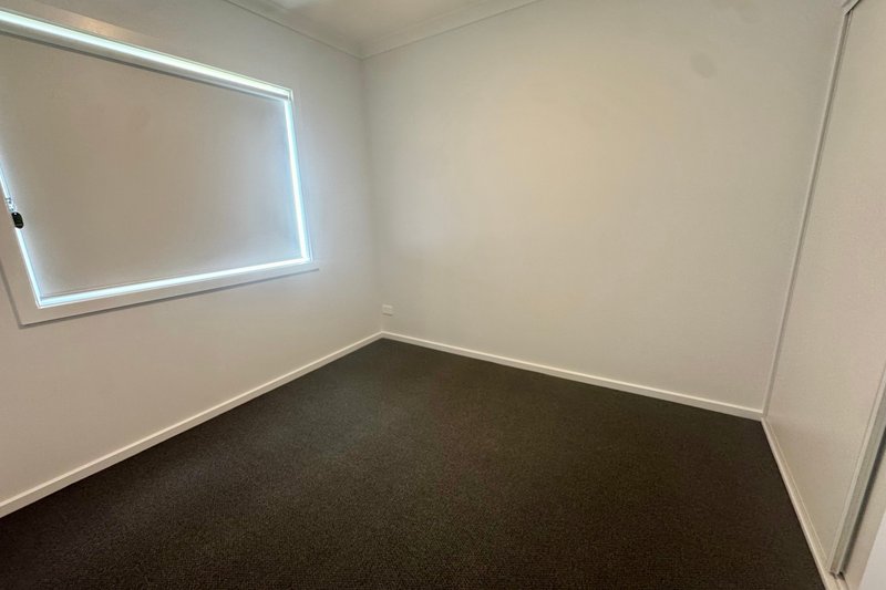 Photo - 28 Grasso Drive, Cobram VIC 3644 - Image 11