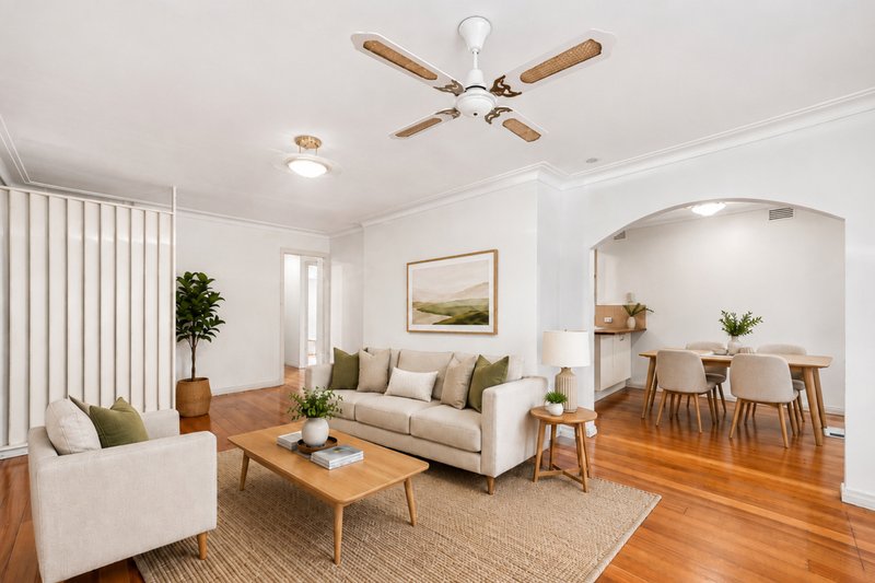 Photo - 28 Grayson Drive, Scoresby VIC 3179 - Image 3