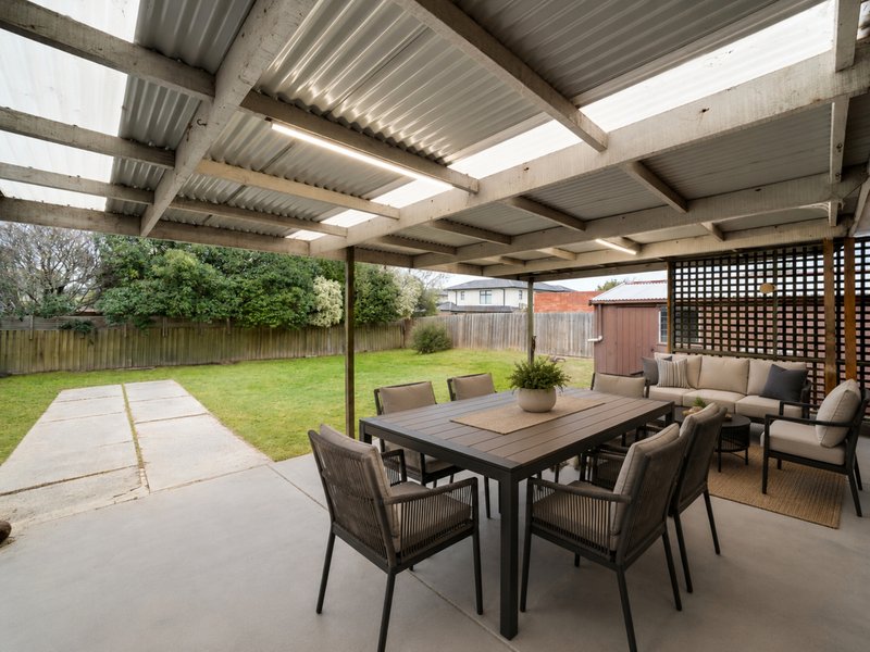 Photo - 28 Grayson Drive, Scoresby VIC 3179 - Image 9