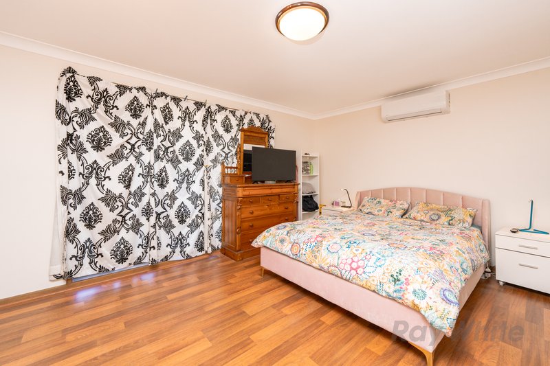 Photo - 28 Greenleaf Street, Sunnybank Hills QLD 4109 - Image 9