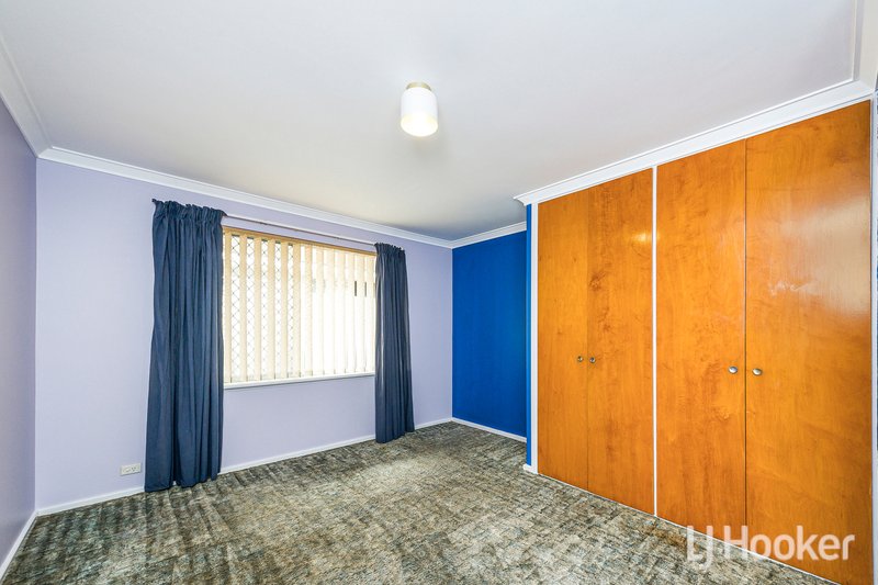 Photo - 28 Griffith Way, Thornlie WA 6108 - Image 19