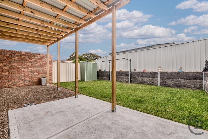 Photo - 2/8 Grove Place, Cameron Park NSW 2285 - Image 2