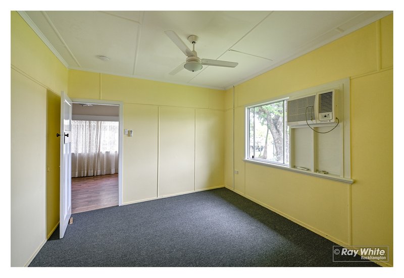 Photo - 28 Hamilton Avenue, Wandal QLD 4700 - Image 13