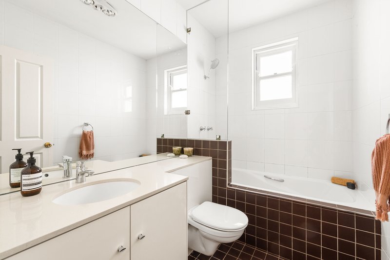 Photo - 28 Harnett Avenue, Marrickville NSW 2204 - Image 9