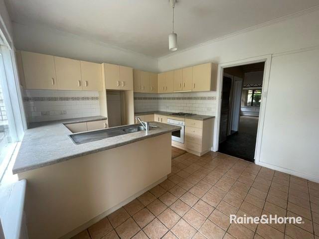 Photo - 28 Harold Street, Ascot Vale VIC 3032 - Image 8