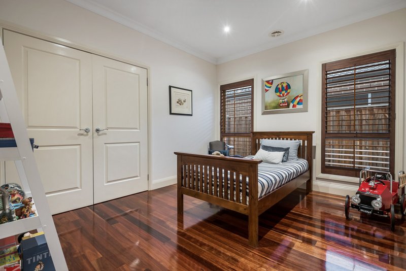 Photo - 28 Harrison Court, Burnside Heights VIC 3023 - Image 13