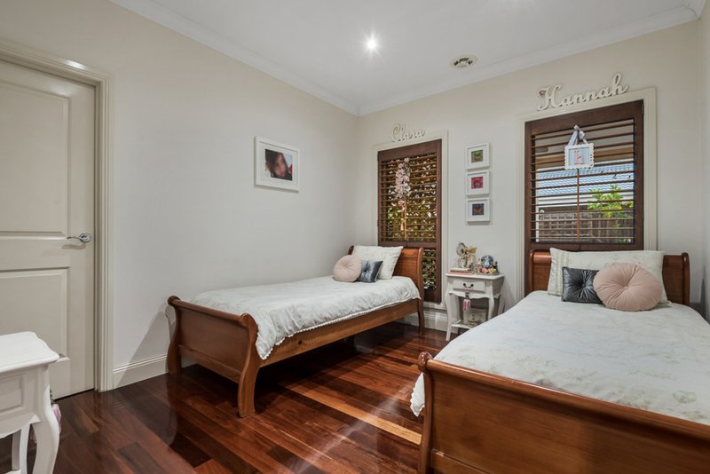 Photo - 28 Harrison Court, Burnside Heights VIC 3023 - Image 15