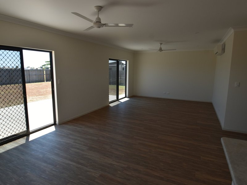 Photo - 28 Harrison Crt , Bowen QLD 4805 - Image 20