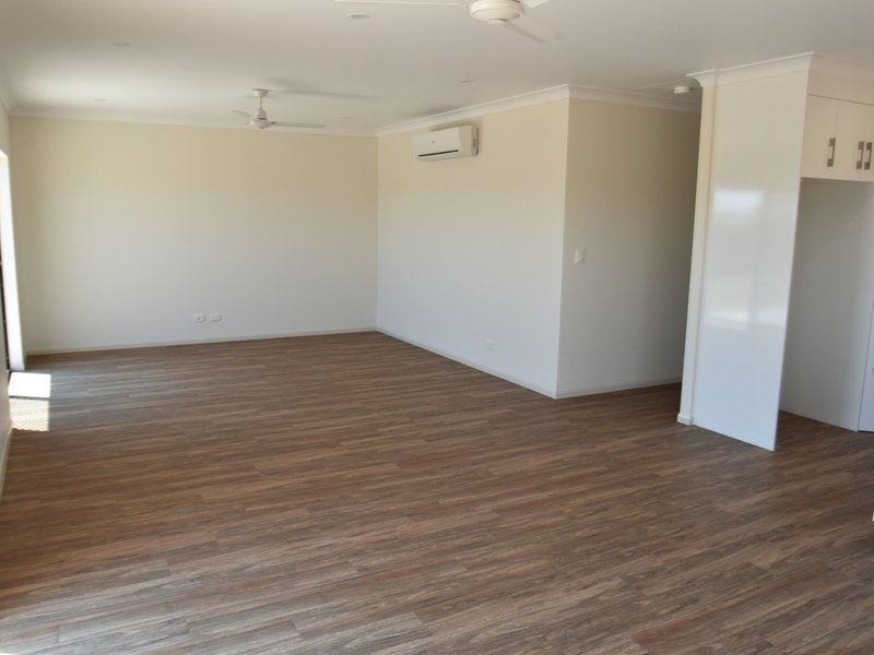 Photo - 28 Harrison Crt , Bowen QLD 4805 - Image 21