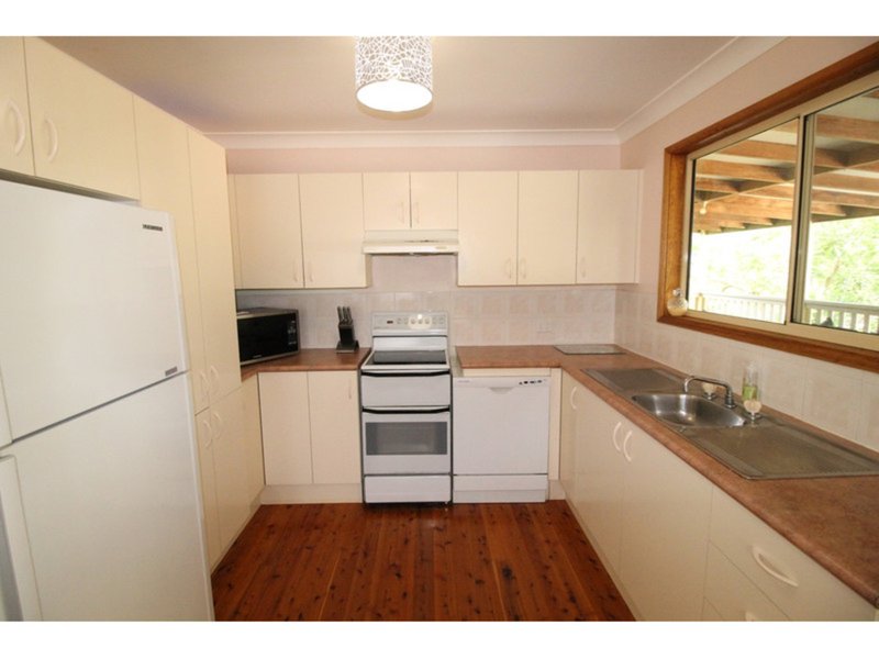 Photo - 28 Harriss Avenue, Basin View NSW 2540 - Image 5