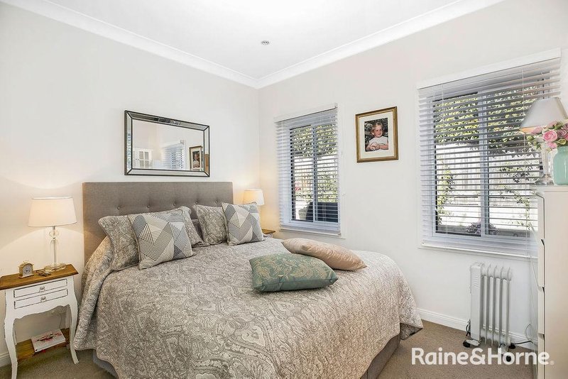 Photo - 2/8 Hawkins Street, Moss Vale NSW 2577 - Image 5