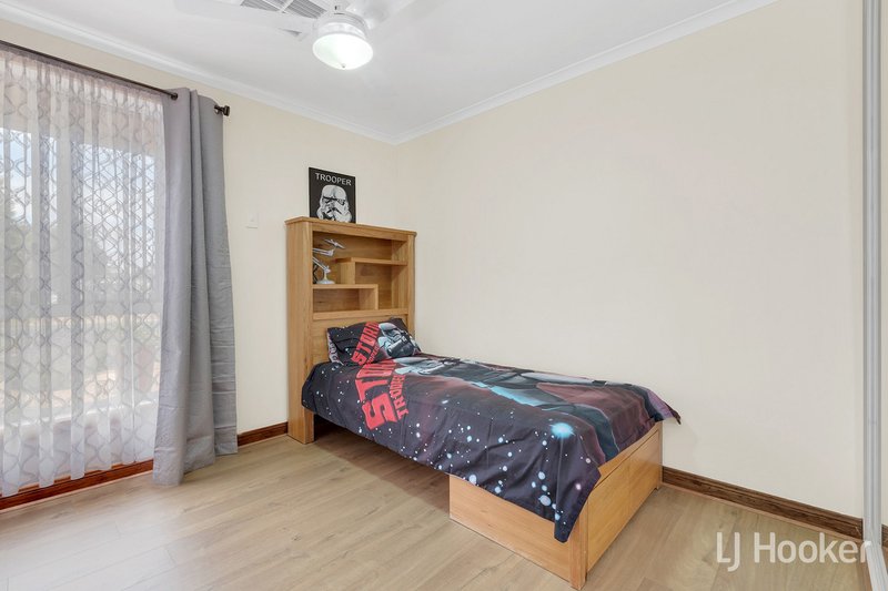 Photo - 28 Haydown Road, Elizabeth Grove SA 5112 - Image 13