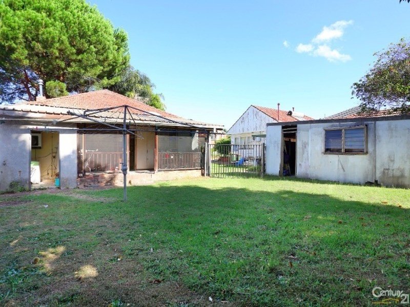 Photo - 28 Heath Street, Ryde NSW 2112 - Image 4