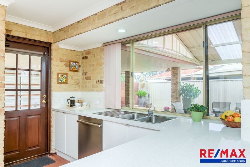 Photo - 28 Heatherlea Parkway, Leeming WA 6149 - Image 9