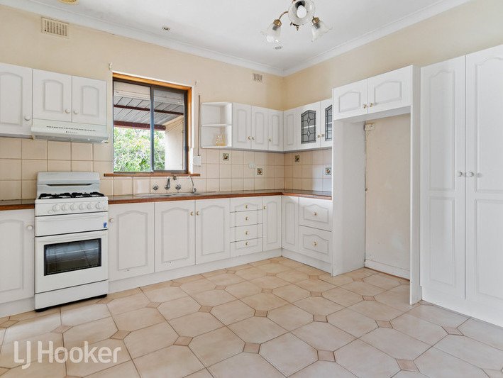 Photo - 28 Hectorville Road, Hectorville SA 5073 - Image 4