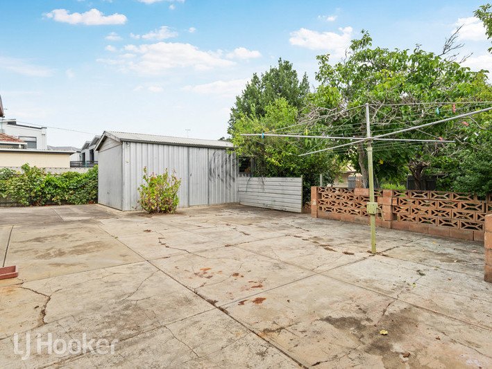 Photo - 28 Hectorville Road, Hectorville SA 5073 - Image 11