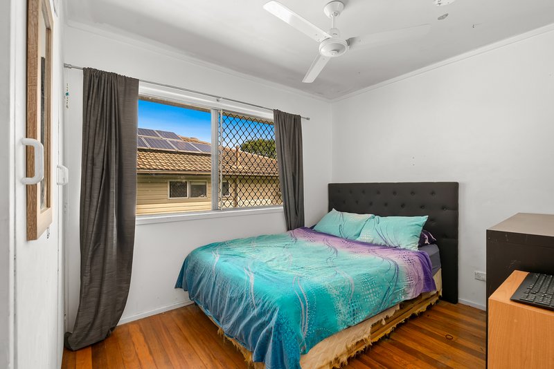 Photo - 28 Heflin Street, Everton Park QLD 4053 - Image 5