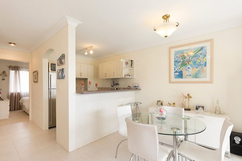 Photo - 2/8 Heidelberg Street, East Brisbane QLD 4169 - Image 2