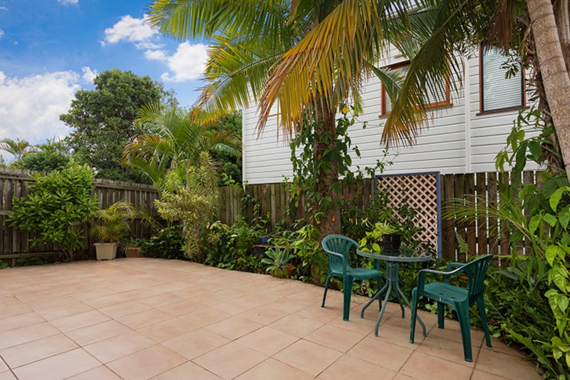 Photo - 2/8 Heidelberg Street, East Brisbane QLD 4169 - Image 5