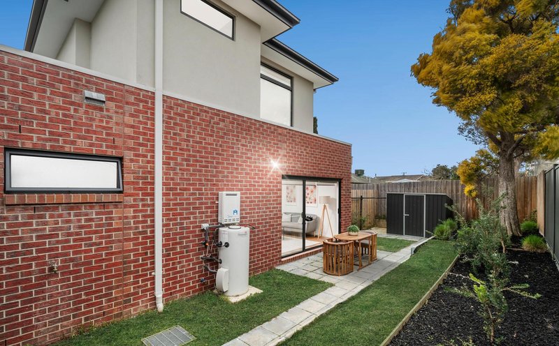 Photo - 2/8 Helpmann Street, Wantirna South VIC 3152 - Image 10