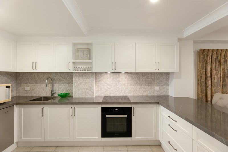 Photo - 28 Henzell Terrace, Greenslopes QLD 4120 - Image 21