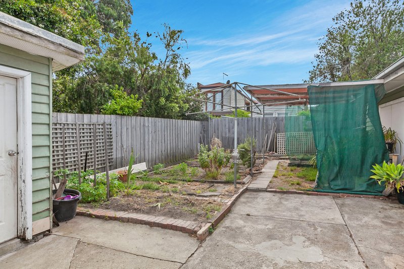 Photo - 28 Herbert Street, Northcote VIC 3070 - Image 9