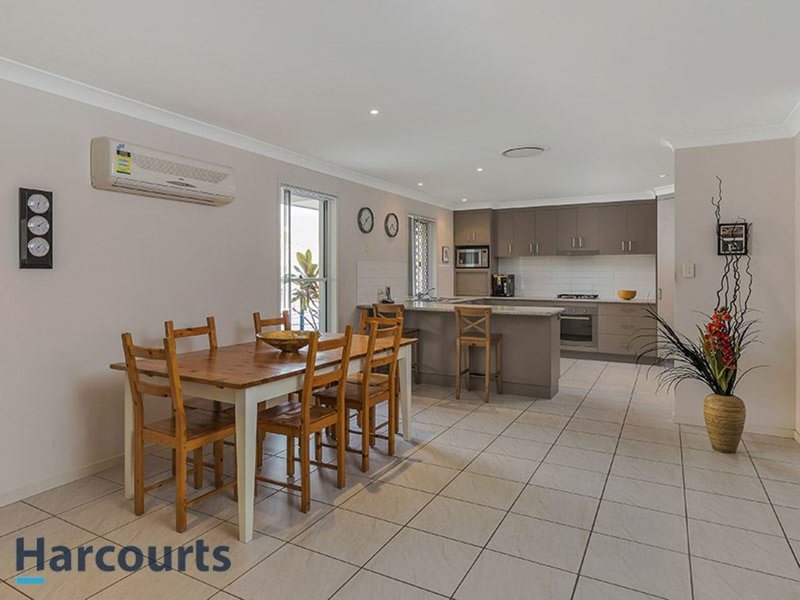 Photo - 28 Hickory Street, Carseldine QLD 4034 - Image 4