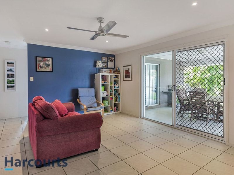 Photo - 28 Hickory Street, Carseldine QLD 4034 - Image 6