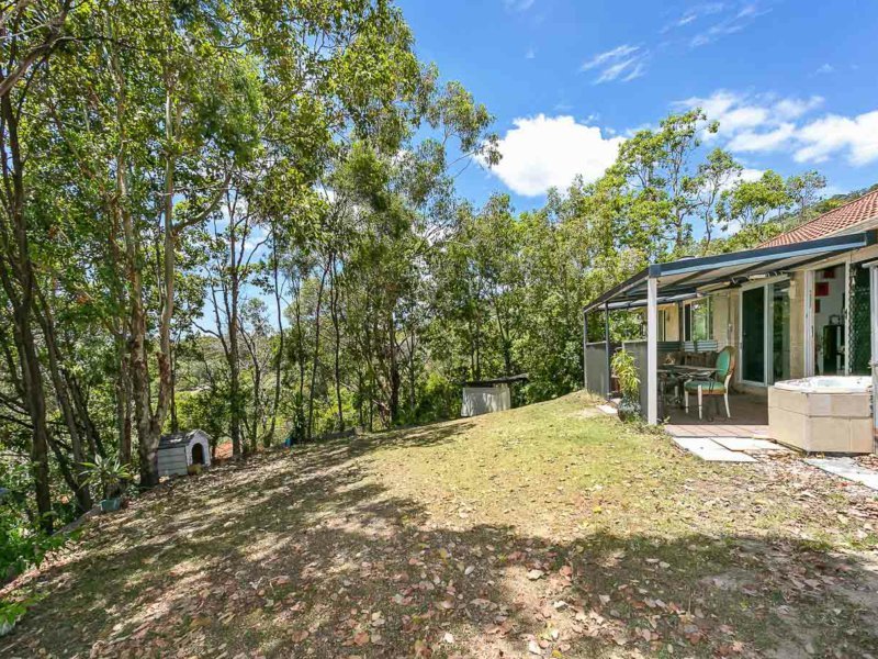 Photo - 28 Highbridge Rise, Mudgeeraba QLD 4213 - Image 18