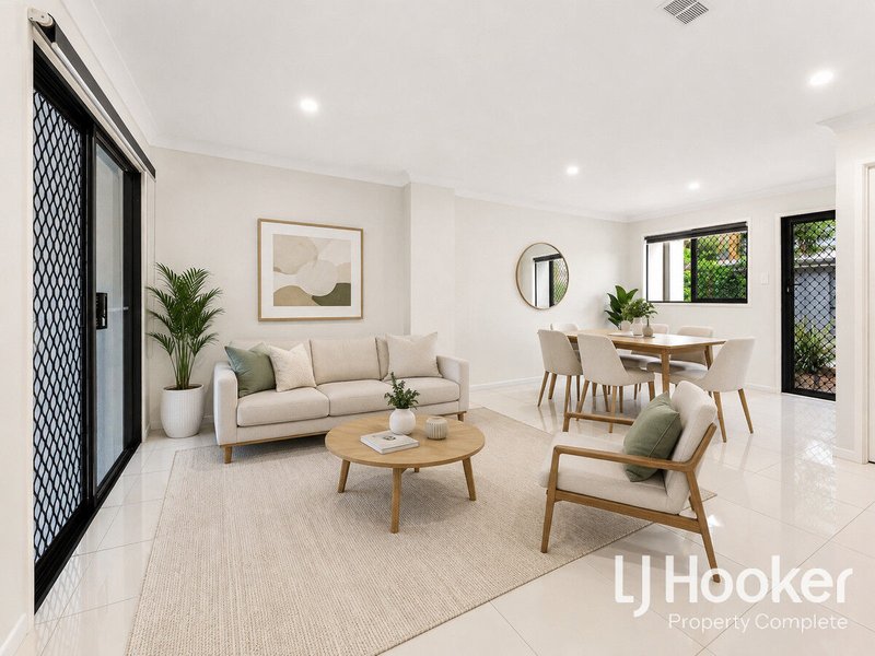 Photo - 2/8 Highlands Street, Yarrabilba QLD 4207 - Image 1