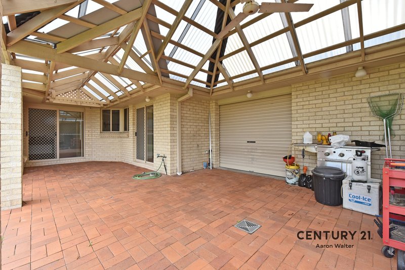 Photo - 28 Hilldale Drive, Cameron Park NSW 2285 - Image 3