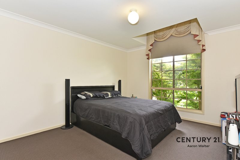 Photo - 28 Hilldale Drive, Cameron Park NSW 2285 - Image 7