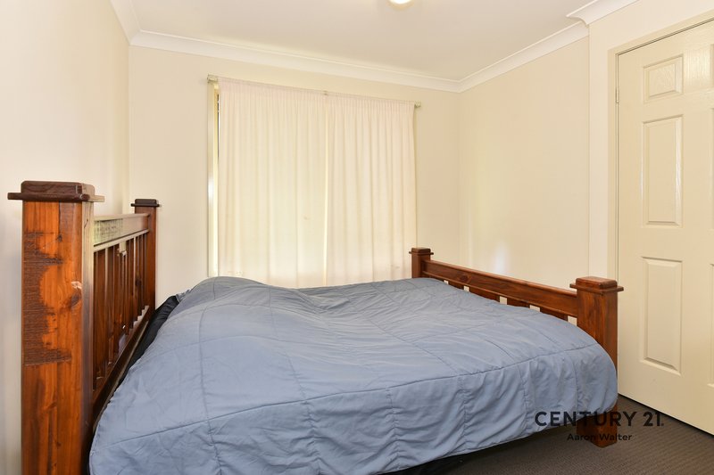 Photo - 28 Hilldale Drive, Cameron Park NSW 2285 - Image 9