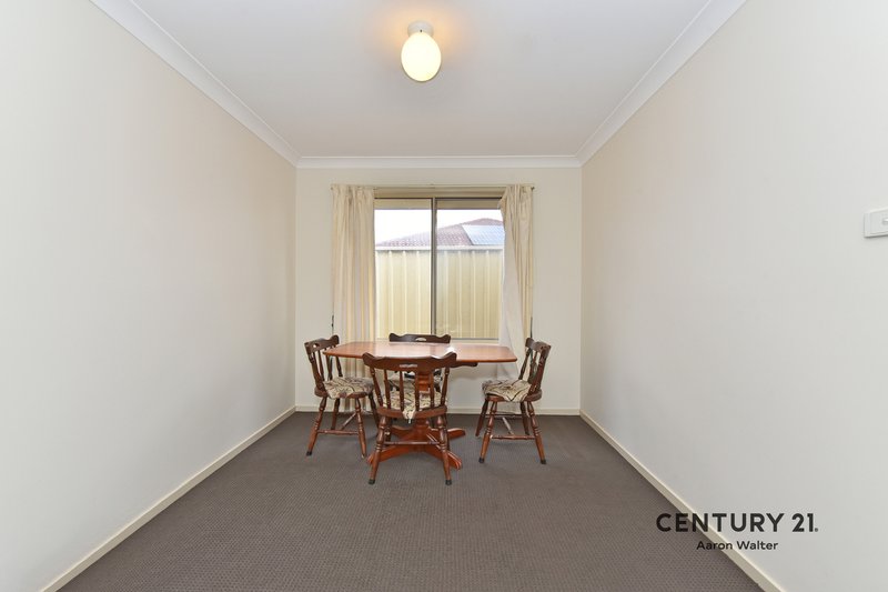 Photo - 28 Hilldale Drive, Cameron Park NSW 2285 - Image 12