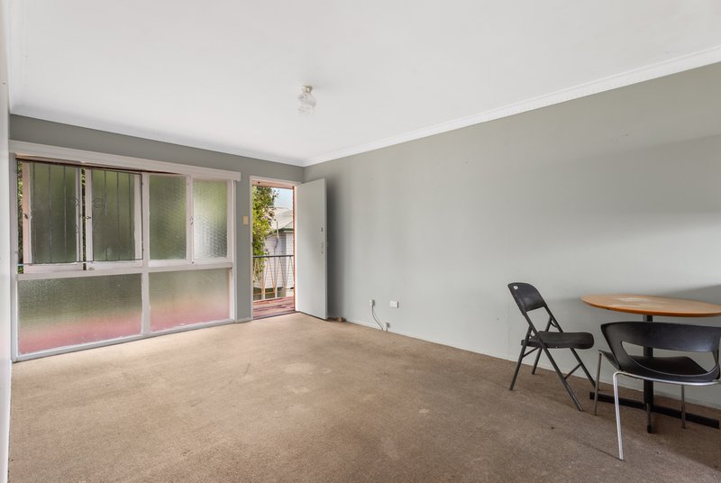 Photo - 28 Hipwood Avenue, Coorparoo QLD 4151 - Image 17