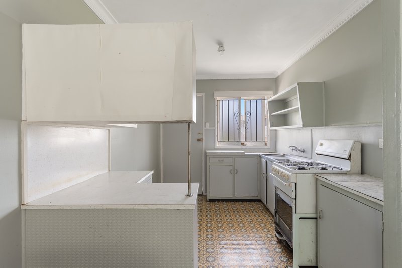 Photo - 28 Hipwood Avenue, Coorparoo QLD 4151 - Image 19