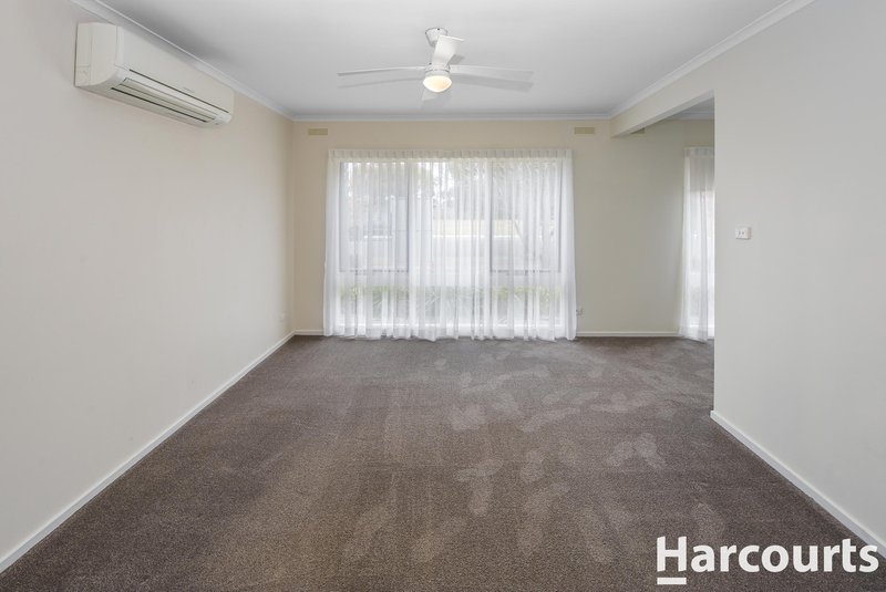 Photo - 28 Houston Street, Horsham VIC 3400 - Image 2