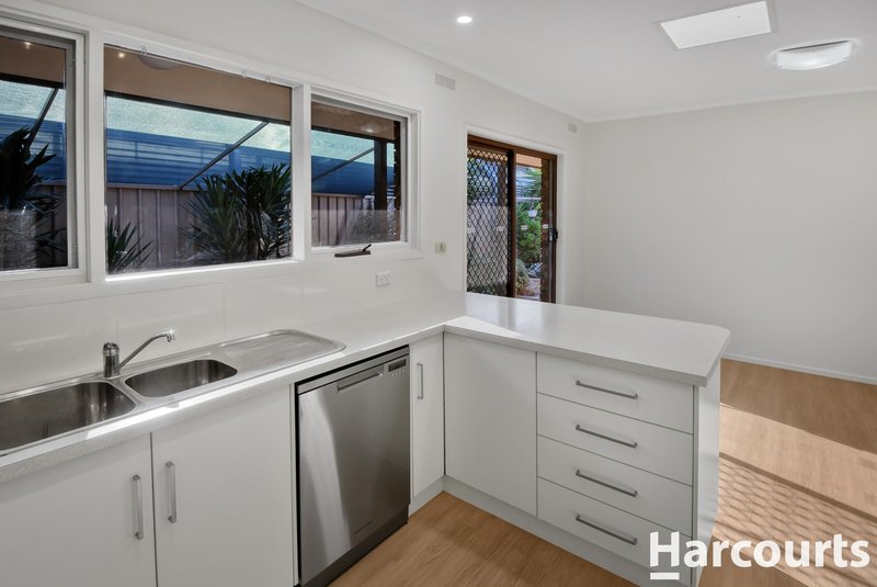 Photo - 28 Houston Street, Horsham VIC 3400 - Image 6