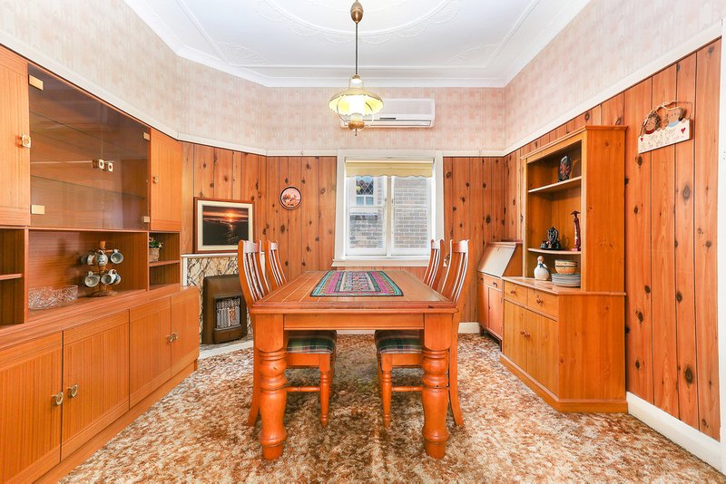 Photo - 28 Hugh Avenue, Dulwich Hill NSW 2203 - Image 3